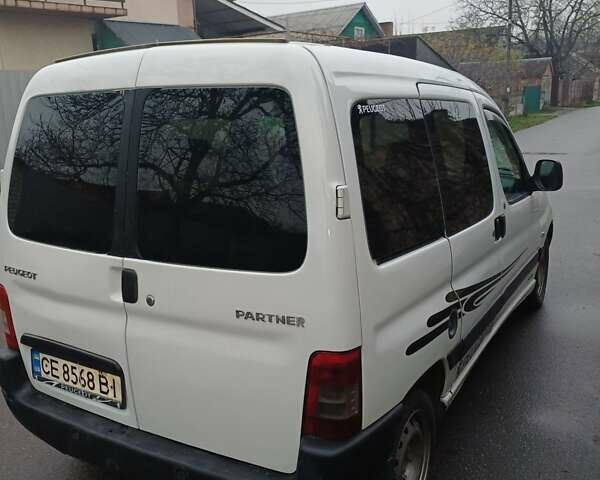 Белый Пежо Partner, объемом двигателя 1.6 л и пробегом 300 тыс. км за 3200 $, фото 2 на Automoto.ua