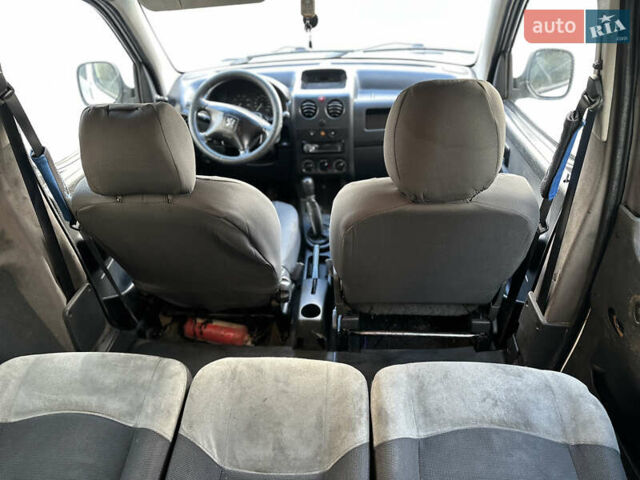 Білий Пежо Partner, об'ємом двигуна 1.56 л та пробігом 300 тис. км за 2900 $, фото 19 на Automoto.ua