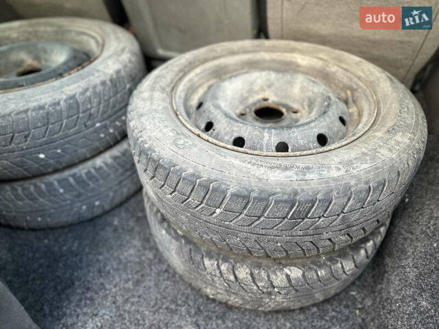 Білий Пежо Partner, об'ємом двигуна 1.56 л та пробігом 300 тис. км за 2900 $, фото 18 на Automoto.ua