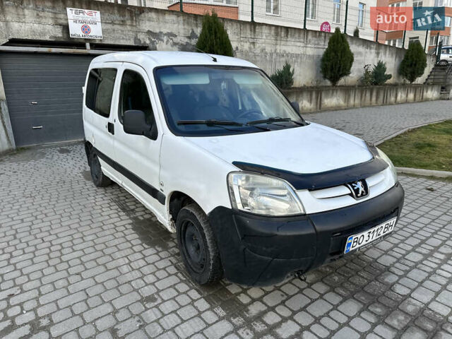 Білий Пежо Partner, об'ємом двигуна 1.56 л та пробігом 300 тис. км за 2900 $, фото 9 на Automoto.ua
