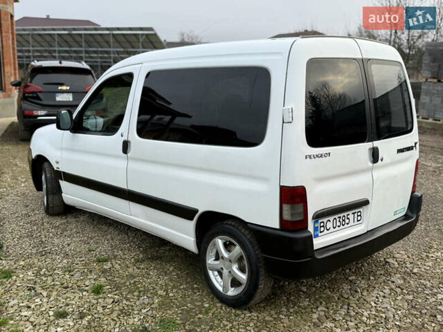 Білий Пежо Partner, об'ємом двигуна 1.6 л та пробігом 442 тис. км за 4750 $, фото 8 на Automoto.ua
