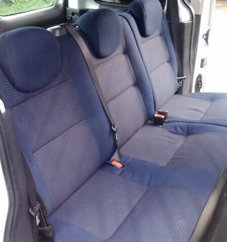 Белый Пежо Partner, объемом двигателя 1.4 л и пробегом 245 тыс. км за 4900 $, фото 14 на Automoto.ua