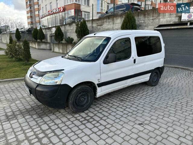 Білий Пежо Partner, об'ємом двигуна 1.56 л та пробігом 300 тис. км за 2900 $, фото 3 на Automoto.ua
