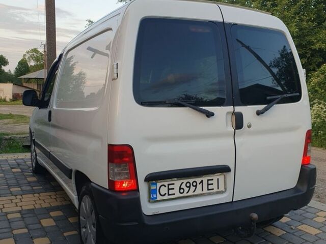 Белый Пежо Partner, объемом двигателя 1.6 л и пробегом 380 тыс. км за 3150 $, фото 3 на Automoto.ua