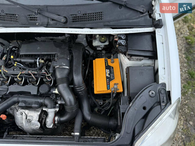 Білий Пежо Partner, об'ємом двигуна 1.6 л та пробігом 442 тис. км за 4750 $, фото 32 на Automoto.ua