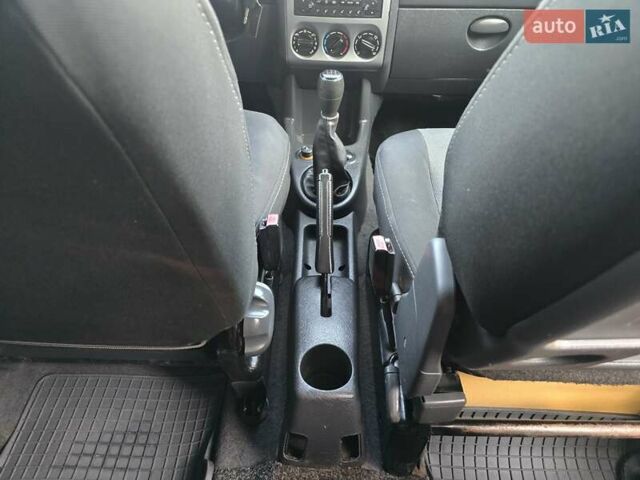 Білий Пежо Partner, об'ємом двигуна 1.6 л та пробігом 240 тис. км за 4699 $, фото 56 на Automoto.ua