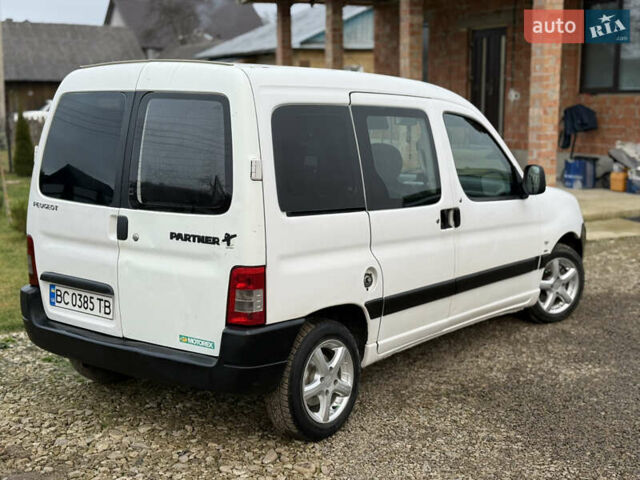 Білий Пежо Partner, об'ємом двигуна 1.6 л та пробігом 442 тис. км за 4750 $, фото 4 на Automoto.ua