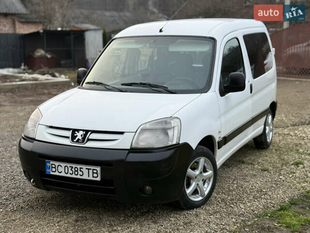 Білий Пежо Partner, об'ємом двигуна 1.6 л та пробігом 442 тис. км за 4750 $, фото 1 на Automoto.ua