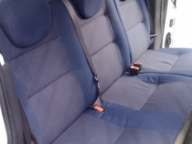 Белый Пежо Partner, объемом двигателя 1.4 л и пробегом 245 тыс. км за 4300 $, фото 14 на Automoto.ua