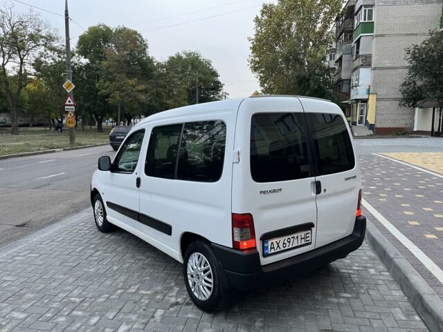 Білий Пежо Partner, об'ємом двигуна 1.9 л та пробігом 213 тис. км за 4100 $, фото 4 на Automoto.ua