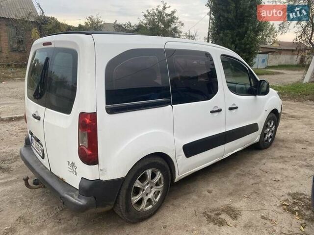 Білий Пежо Partner, об'ємом двигуна 1.6 л та пробігом 222 тис. км за 4600 $, фото 1 на Automoto.ua