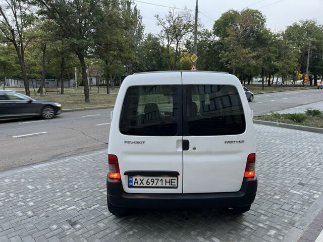 Білий Пежо Partner, об'ємом двигуна 1.9 л та пробігом 213 тис. км за 4100 $, фото 6 на Automoto.ua