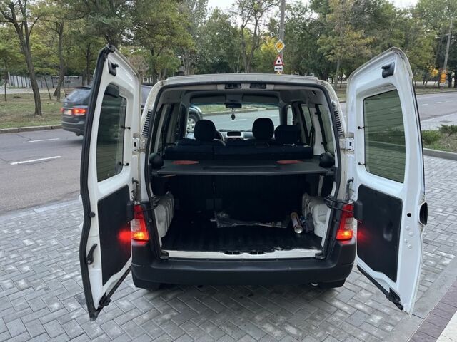 Білий Пежо Partner, об'ємом двигуна 1.9 л та пробігом 213 тис. км за 4100 $, фото 20 на Automoto.ua