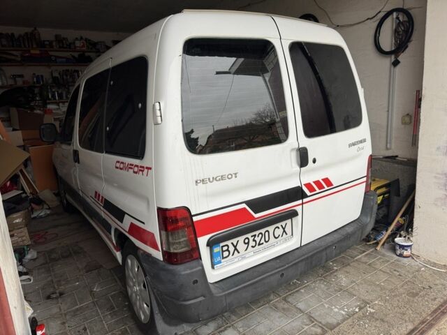 Белый Пежо Partner, объемом двигателя 1.6 л и пробегом 250 тыс. км за 4300 $, фото 5 на Automoto.ua