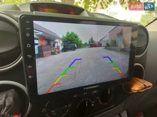 Белый Пежо Partner, объемом двигателя 1.6 л и пробегом 246 тыс. км за 6800 $, фото 4 на Automoto.ua