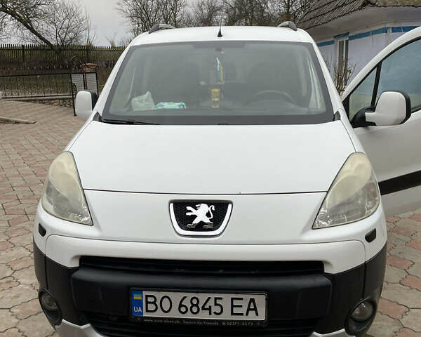 Білий Пежо Partner, об'ємом двигуна 1.56 л та пробігом 234 тис. км за 7000 $, фото 1 на Automoto.ua