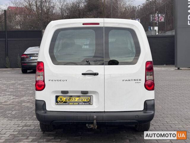Білий Пежо Partner, об'ємом двигуна 1.6 л та пробігом 422 тис. км за 7000 $, фото 4 на Automoto.ua
