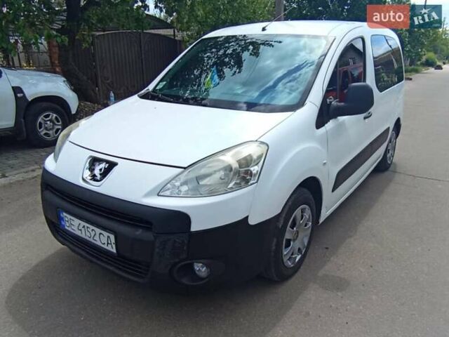 Белый Пежо Partner, объемом двигателя 1.56 л и пробегом 244 тыс. км за 5800 $, фото 6 на Automoto.ua