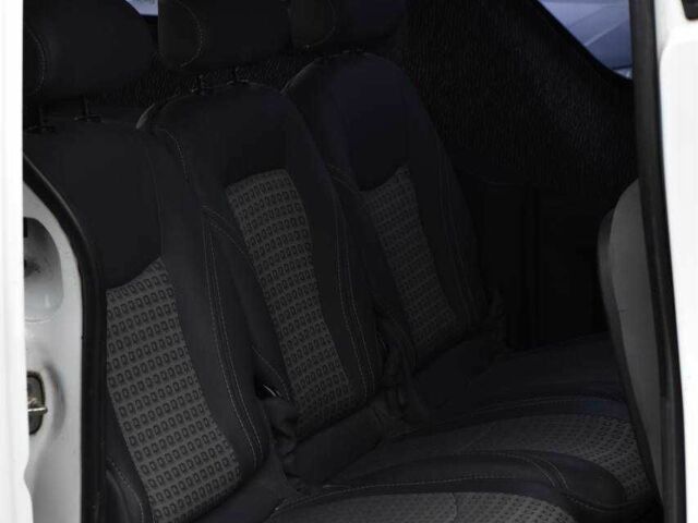 Білий Пежо Partner, об'ємом двигуна 1.6 л та пробігом 180 тис. км за 5350 $, фото 13 на Automoto.ua