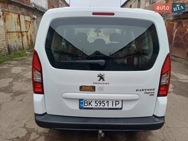 Белый Пежо Partner, объемом двигателя 1.56 л и пробегом 70 тыс. км за 7900 $, фото 34 на Automoto.ua