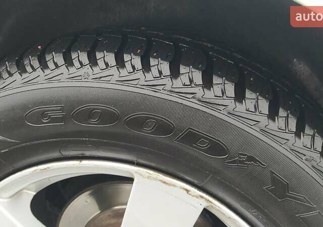 Белый Пежо Partner, объемом двигателя 1.6 л и пробегом 257 тыс. км за 7300 $, фото 4 на Automoto.ua