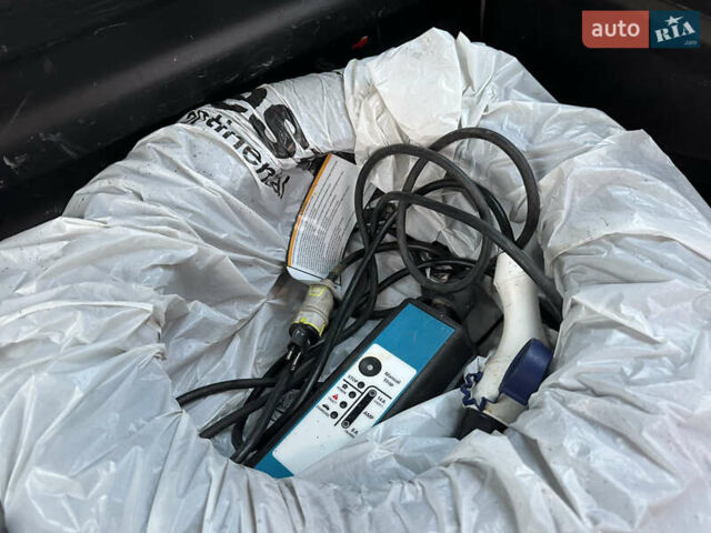 Белый Пежо Partner, объемом двигателя 0 л и пробегом 45 тыс. км за 6500 $, фото 12 на Automoto.ua