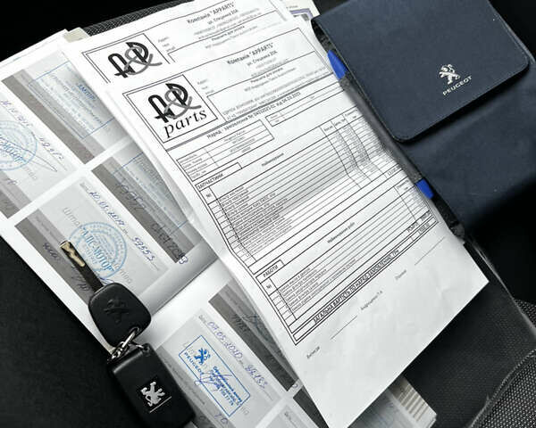 Белый Пежо Partner, объемом двигателя 1.56 л и пробегом 200 тыс. км за 8999 $, фото 21 на Automoto.ua