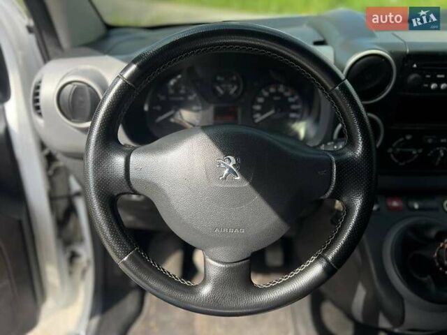 Білий Пежо Partner, об'ємом двигуна 1.6 л та пробігом 212 тис. км за 9999 $, фото 10 на Automoto.ua