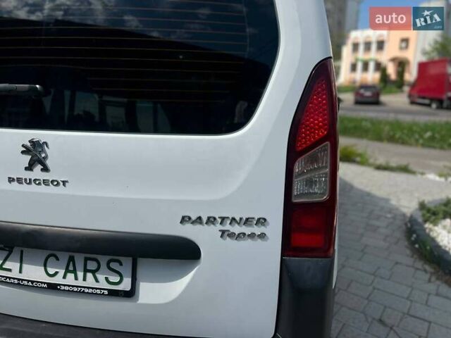 Білий Пежо Partner, об'ємом двигуна 1.6 л та пробігом 212 тис. км за 9999 $, фото 8 на Automoto.ua