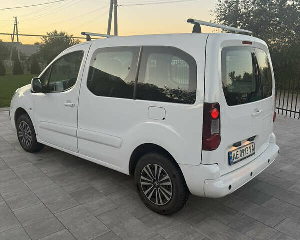 Білий Пежо Partner, об'ємом двигуна 0 л та пробігом 81 тис. км за 12000 $, фото 5 на Automoto.ua