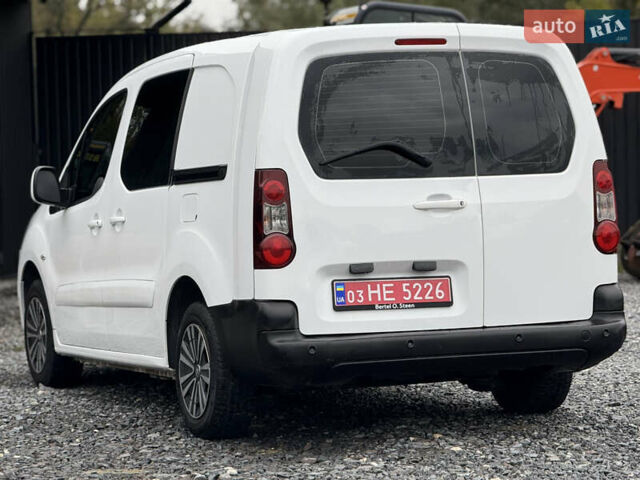 Белый Пежо Partner, объемом двигателя 0 л и пробегом 112 тыс. км за 9450 $, фото 14 на Automoto.ua