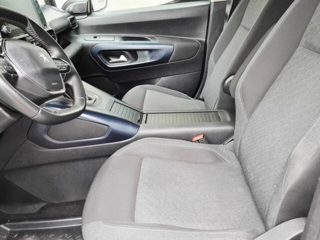 Білий Пежо Partner, об'ємом двигуна 1.6 л та пробігом 170 тис. км за 15900 $, фото 2 на Automoto.ua