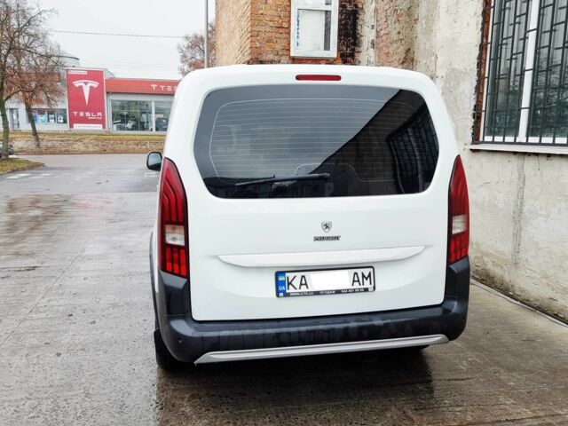 Білий Пежо Partner, об'ємом двигуна 1.6 л та пробігом 170 тис. км за 15900 $, фото 16 на Automoto.ua