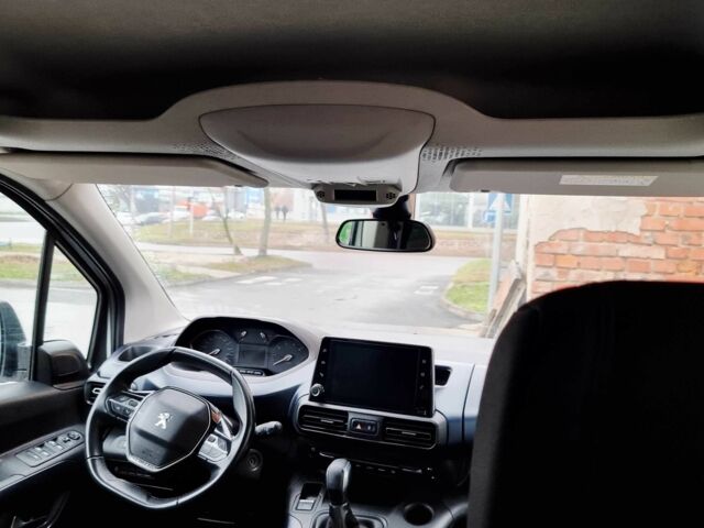 Білий Пежо Partner, об'ємом двигуна 1.6 л та пробігом 170 тис. км за 15900 $, фото 12 на Automoto.ua