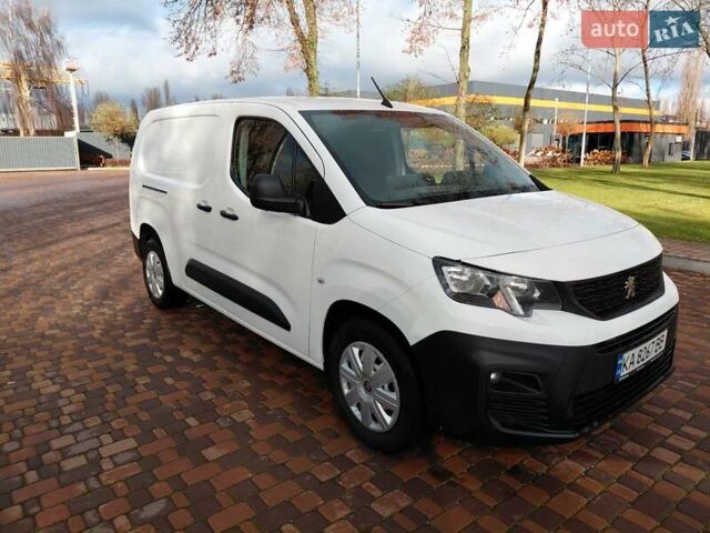 Білий Пежо Partner, об'ємом двигуна 1.6 л та пробігом 178 тис. км за 13950 $, фото 6 на Automoto.ua