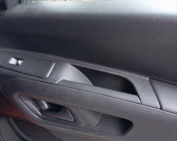 Білий Пежо Partner, об'ємом двигуна 1.5 л та пробігом 230 тис. км за 15900 $, фото 14 на Automoto.ua