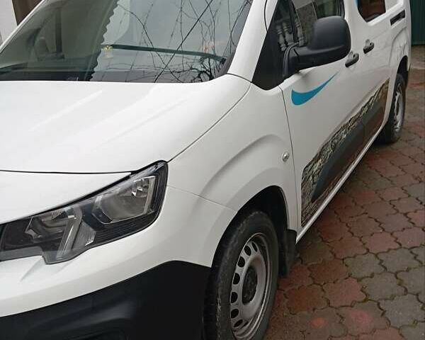Білий Пежо Partner, об'ємом двигуна 1.5 л та пробігом 230 тис. км за 15900 $, фото 19 на Automoto.ua