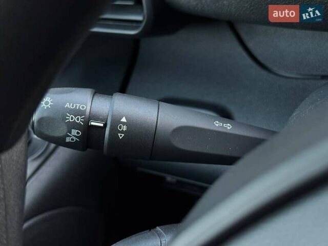Белый Пежо Partner, объемом двигателя 0 л и пробегом 1 тыс. км за 23256 $, фото 27 на Automoto.ua