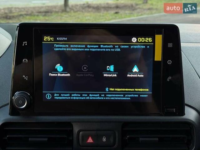 Белый Пежо Partner, объемом двигателя 0 л и пробегом 1 тыс. км за 23256 $, фото 31 на Automoto.ua