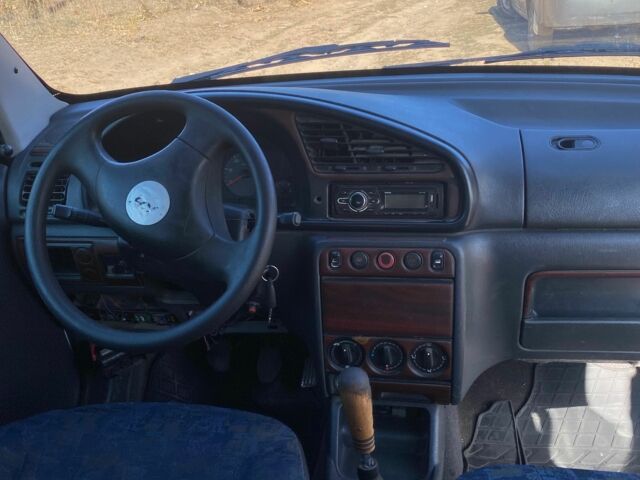 Белый Пежо Partner, объемом двигателя 1.9 л и пробегом 275 тыс. км за 2500 $, фото 3 на Automoto.ua