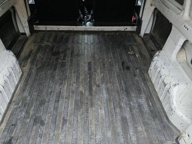 Белый Пежо Partner, объемом двигателя 1.9 л и пробегом 430 тыс. км за 1700 $, фото 12 на Automoto.ua