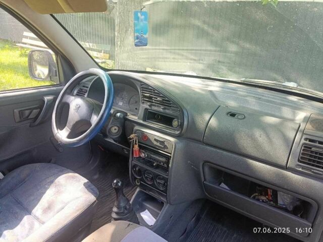 Белый Пежо Partner, объемом двигателя 1.9 л и пробегом 1000 тыс. км за 1089 $, фото 8 на Automoto.ua