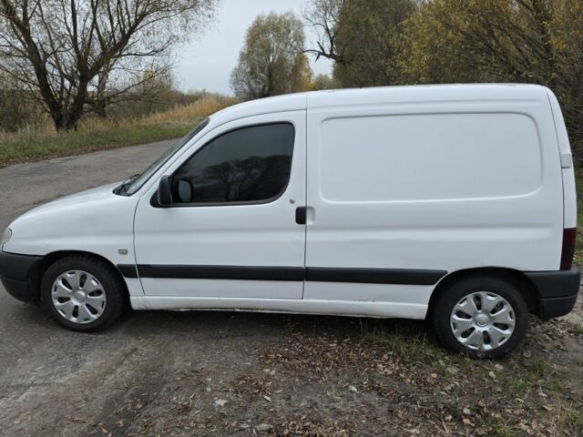 Белый Пежо Partner, объемом двигателя 1.9 л и пробегом 430 тыс. км за 1700 $, фото 6 на Automoto.ua