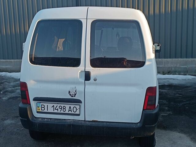 Білий Пежо Partner, об'ємом двигуна 2 л та пробігом 743 тис. км за 2400 $, фото 1 на Automoto.ua