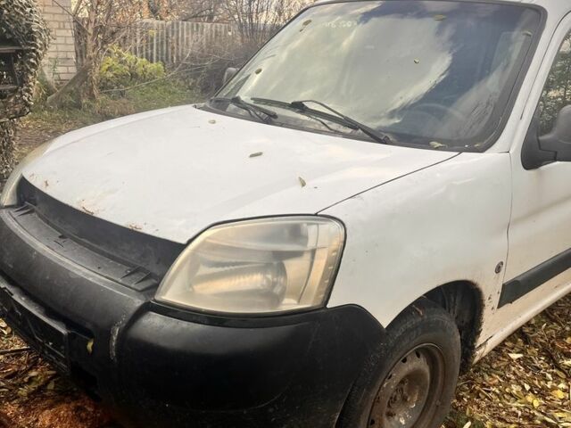 Белый Пежо Partner, объемом двигателя 1.9 л и пробегом 350 тыс. км за 500 $, фото 1 на Automoto.ua