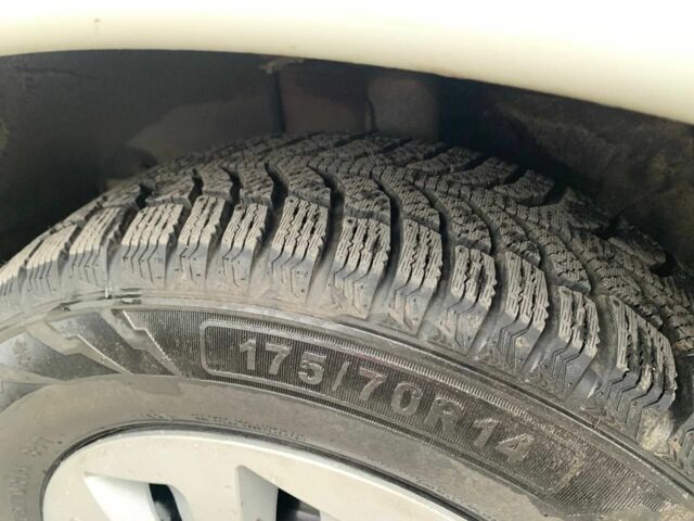 Білий Пежо Partner, об'ємом двигуна 1.9 л та пробігом 320 тис. км за 3300 $, фото 14 на Automoto.ua