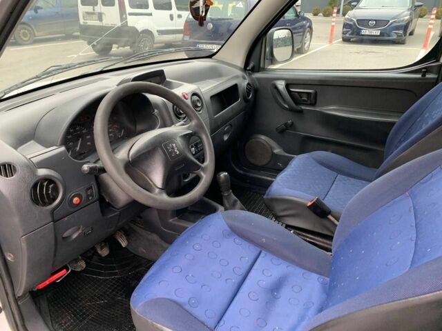 Білий Пежо Partner, об'ємом двигуна 1.9 л та пробігом 320 тис. км за 3300 $, фото 20 на Automoto.ua