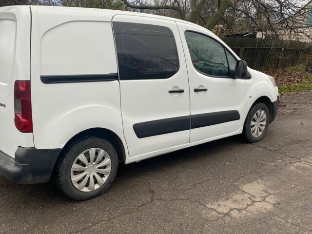 Білий Пежо Partner, об'ємом двигуна 1.6 л та пробігом 320 тис. км за 5393 $, фото 5 на Automoto.ua