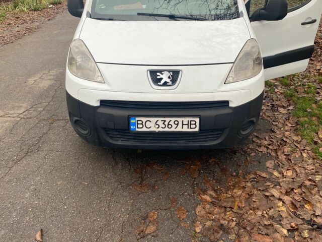 Білий Пежо Partner, об'ємом двигуна 1.6 л та пробігом 320 тис. км за 5393 $, фото 4 на Automoto.ua