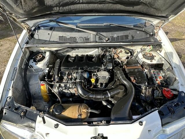 Білий Пежо Partner, об'ємом двигуна 1.9 л та пробігом 3 тис. км за 1900 $, фото 5 на Automoto.ua